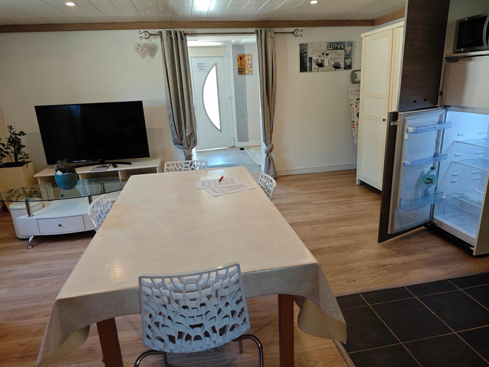 Appartement Top Entre Mer Et Montagne Thezan-les-Beziers Exterior photo